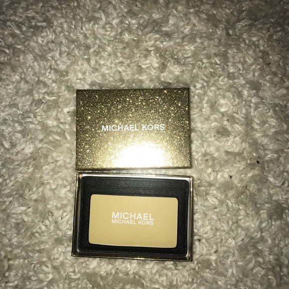 Michael kors card holder - Picture 3 of 3